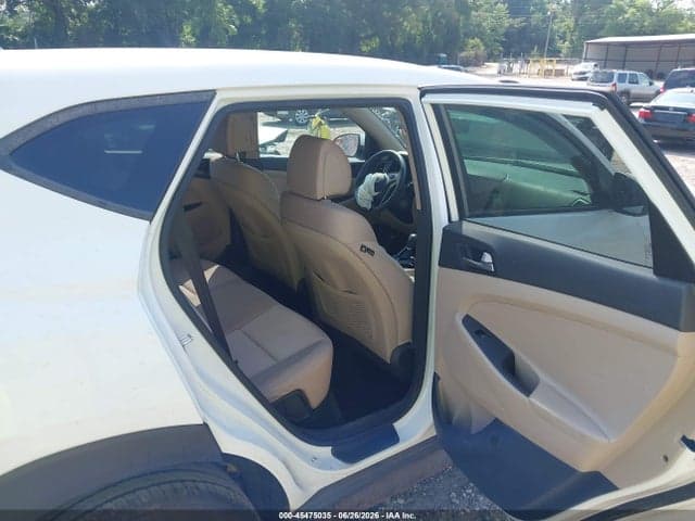 2018 HYUNDAI TUCSON SE 8