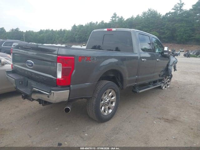 2019 FORD F-250 LARIAT 4