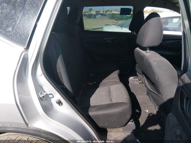 2019 NISSAN ROGUE S 8