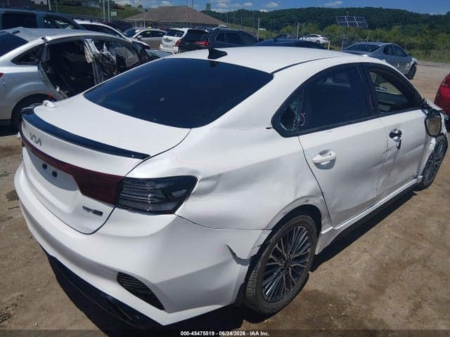 2023 KIA FORTE GT-LINE 4