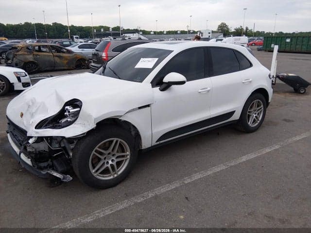 2020 PORSCHE MACAN 2