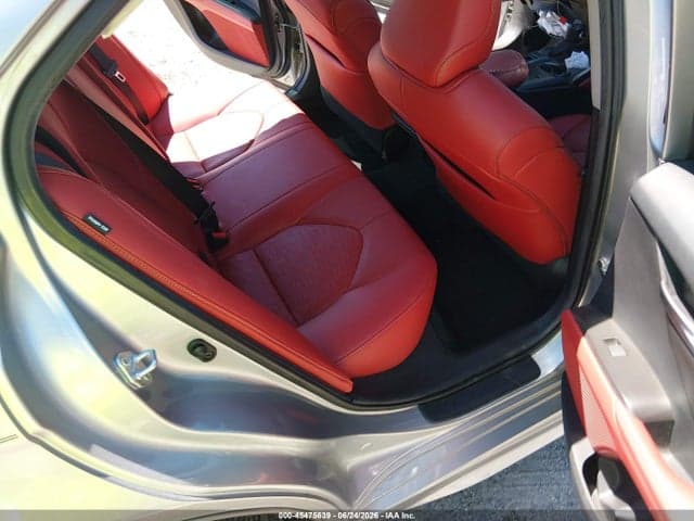 2021 TOYOTA CAMRY XSE 8