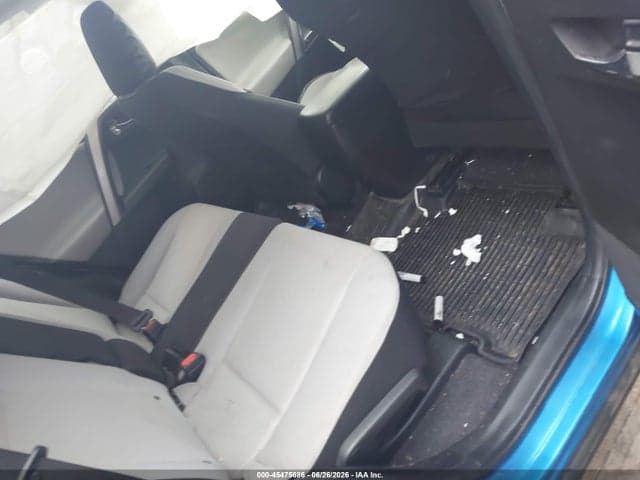 2017 TOYOTA RAV4 XLE 8
