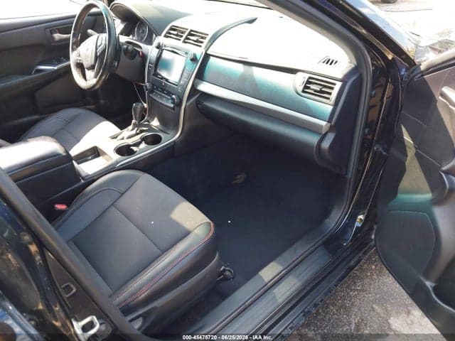 2017 TOYOTA CAMRY SE 5