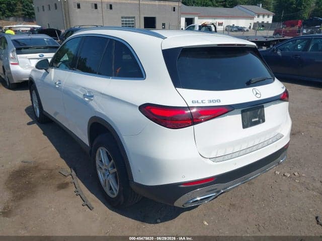 2023 MERCEDES-BENZ GLC 300 4MATIC SUV 3