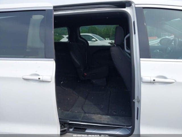 2024 CHRYSLER PACIFICA TOURING 8