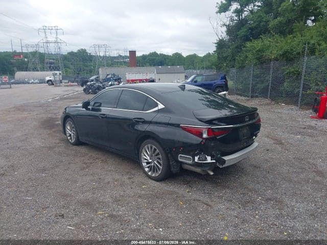 2023 LEXUS ES 300H LUXURY 3