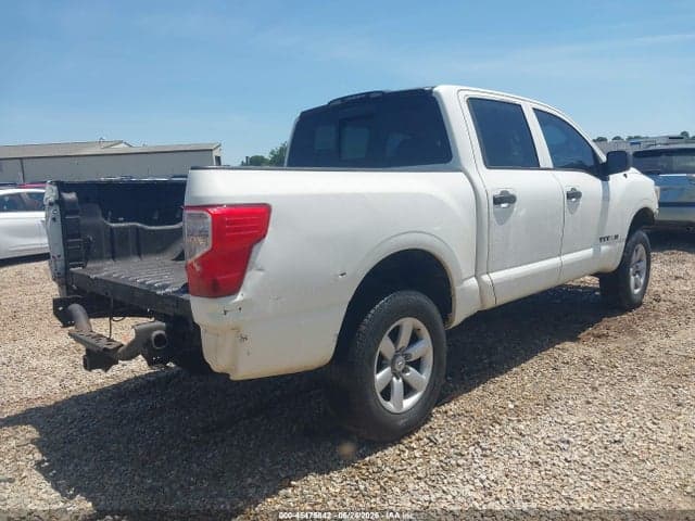 2017 NISSAN TITAN S 4