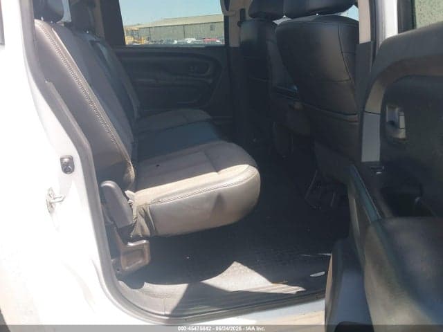2017 NISSAN TITAN S 8
