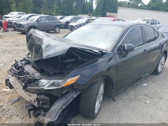 2019 TOYOTA CAMRY LE 2