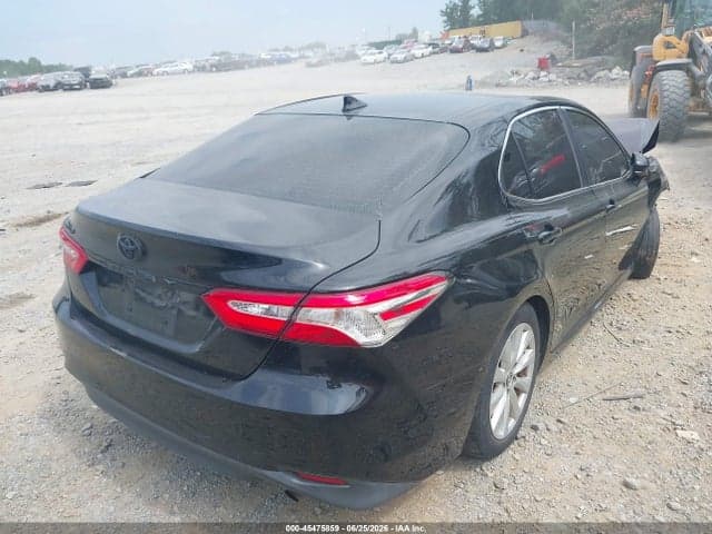 2019 TOYOTA CAMRY LE 4