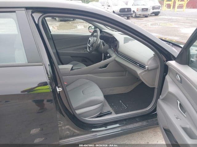 2023 HYUNDAI ELANTRA SEL 5
