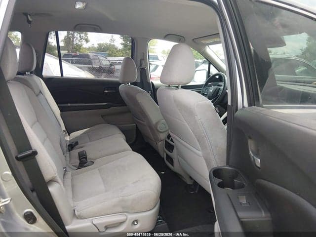 2019 HONDA PILOT EX 8