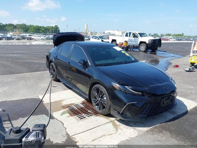 2025 TOYOTA CAMRY XSE 1