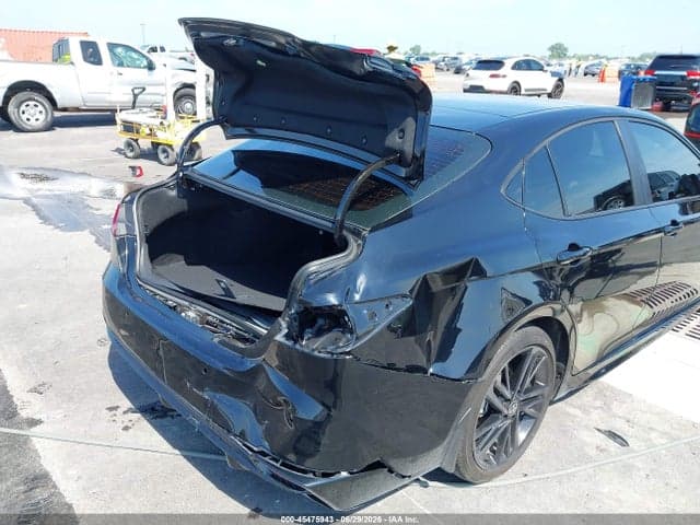 2025 TOYOTA CAMRY XSE 6