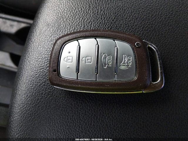 2020 HYUNDAI ELANTRA VALUE EDITION 11