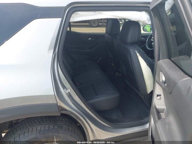 2026 CHEVROLET EQUINOX FWD LT 8