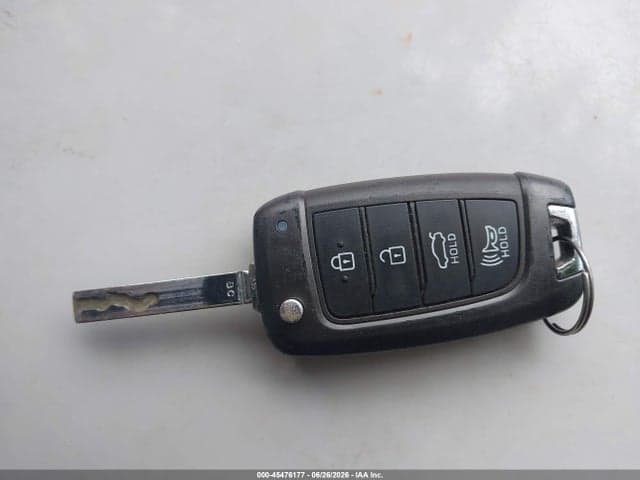 2021 HYUNDAI ELANTRA SE 11