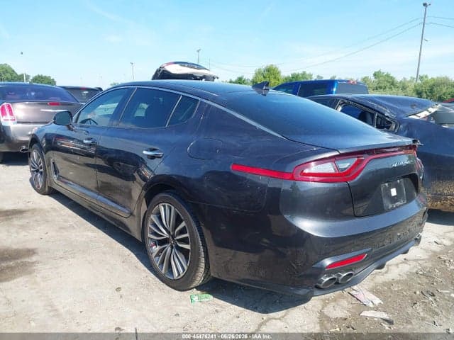 2019 KIA STINGER 3
