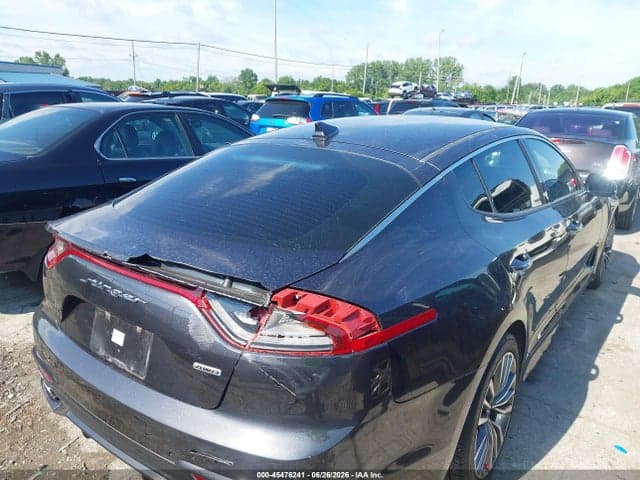 2019 KIA STINGER 6