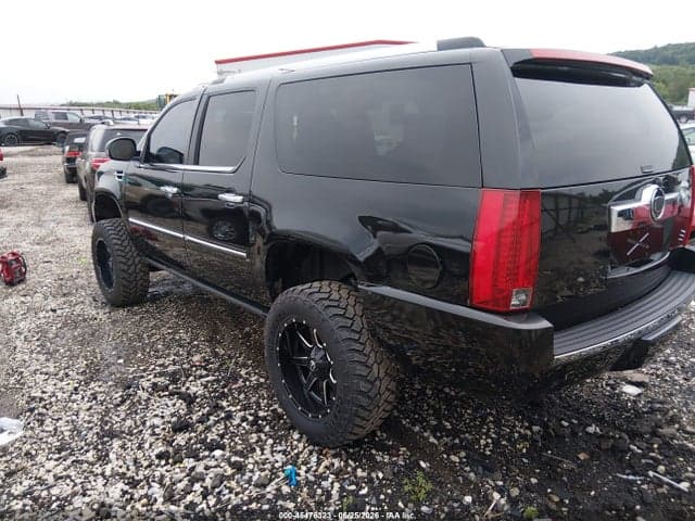 2011 CADILLAC ESCALADE ESV 3