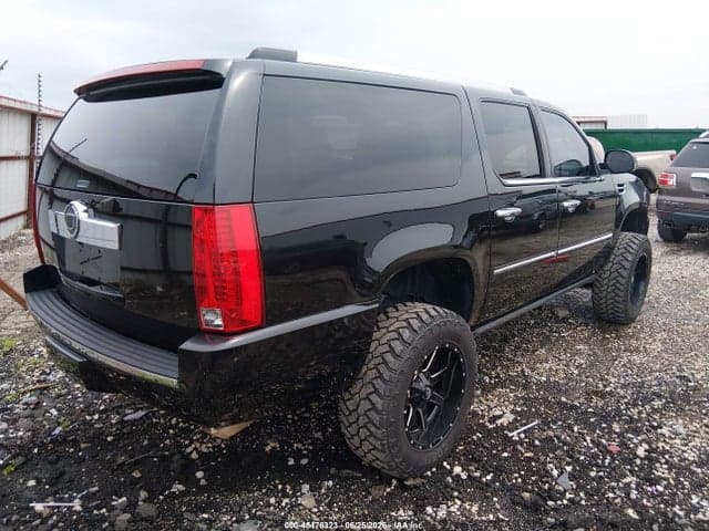 2011 CADILLAC ESCALADE ESV 4
