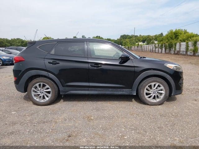 2018 HYUNDAI TUCSON SE 18