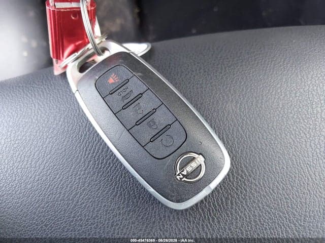 2025 NISSAN SENTRA SR 11