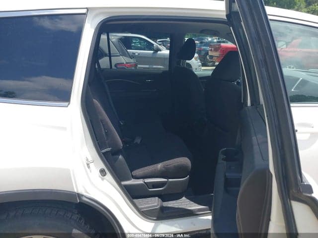 2017 HONDA PILOT EX 8