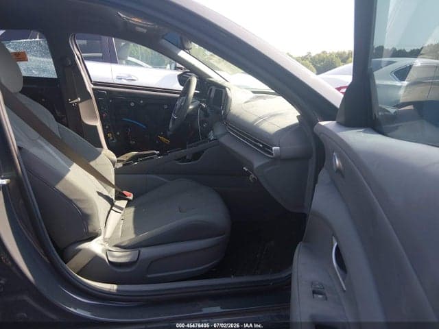 2026 HYUNDAI ELANTRA SE 5