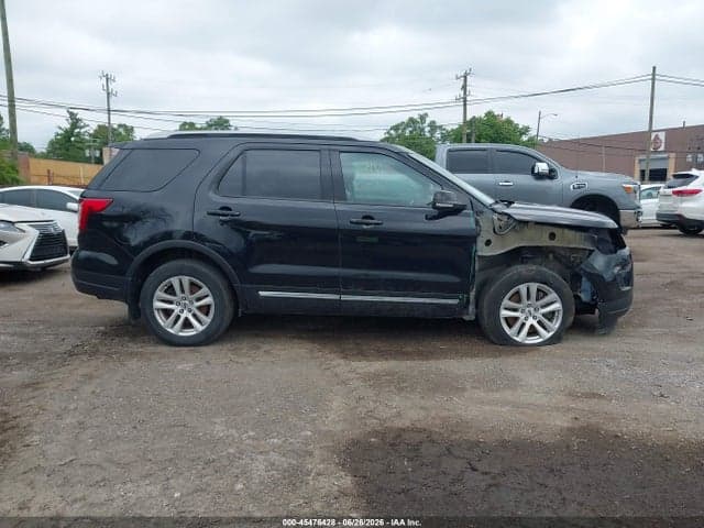 2018 FORD EXPLORER XLT 13