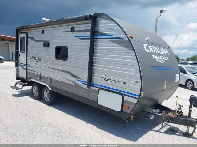 2019 COACHMEN CATALINA