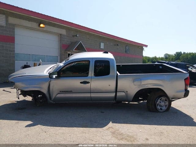 2022 TOYOTA TACOMA SR 15