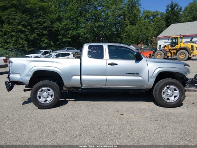2022 TOYOTA TACOMA SR 6