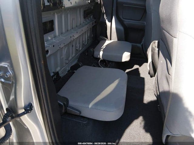 2022 TOYOTA TACOMA SR 8