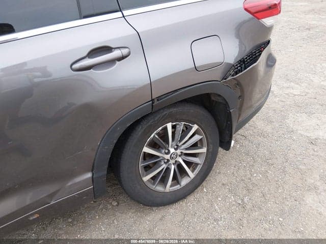 2017 TOYOTA HIGHLANDER XLE 6