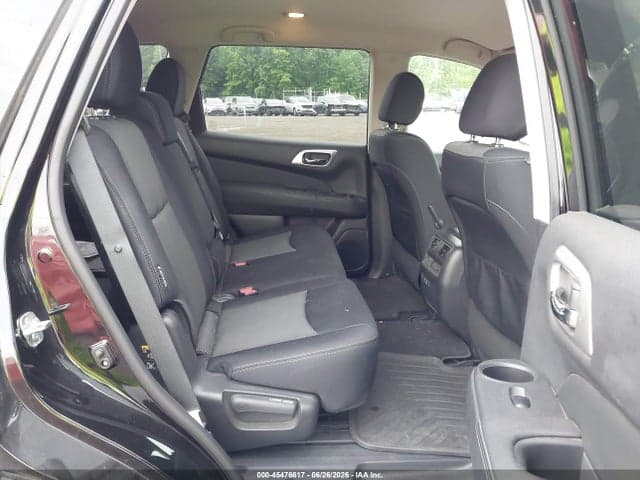 2019 NISSAN PATHFINDER SV 8