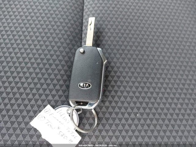 2021 KIA SOUL LX 11