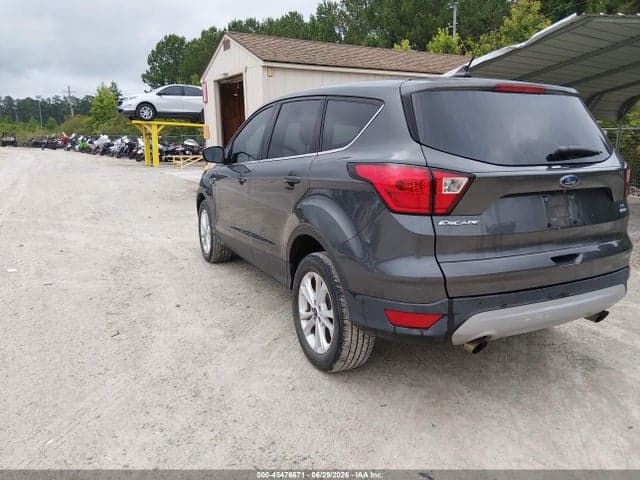 2019 FORD ESCAPE SE 3