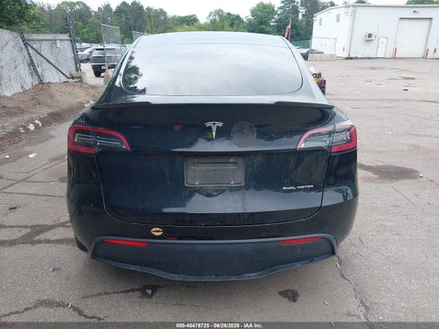 2022 TESLA MODEL Y LONG RANGE DUAL MOTOR ALL-WHEEL DRIVE 17
