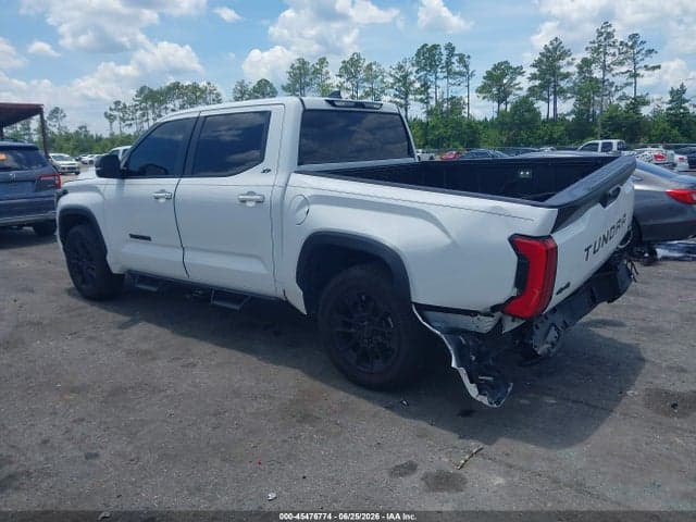 2024 TOYOTA TUNDRA SR5 3