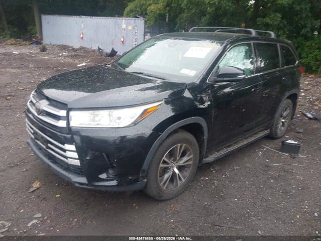 2017 TOYOTA HIGHLANDER LE 2
