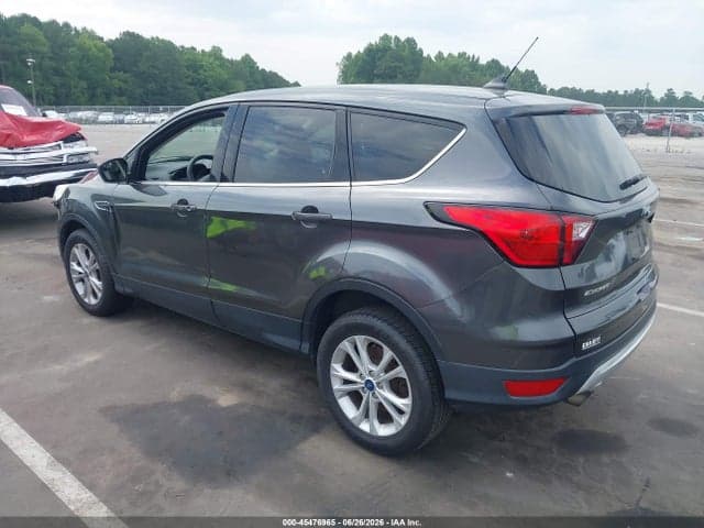 2019 FORD ESCAPE SE 3