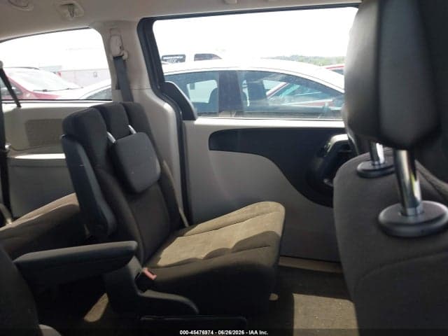 2018 DODGE GRAND CARAVAN SE 8