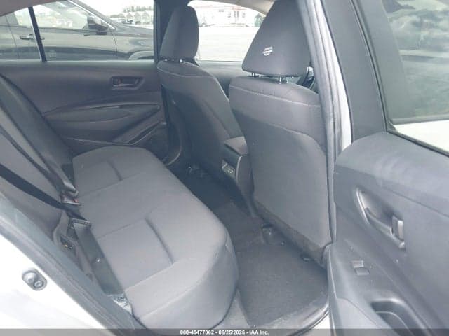 2023 TOYOTA COROLLA LE 8