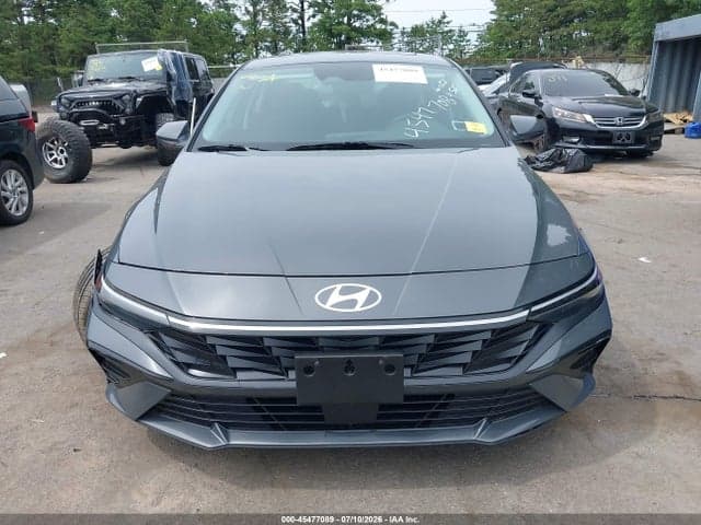 2024 HYUNDAI ELANTRA SEL 12