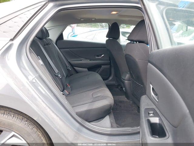 2024 HYUNDAI ELANTRA SEL 8