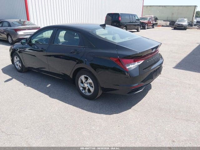 2021 HYUNDAI ELANTRA SE 3