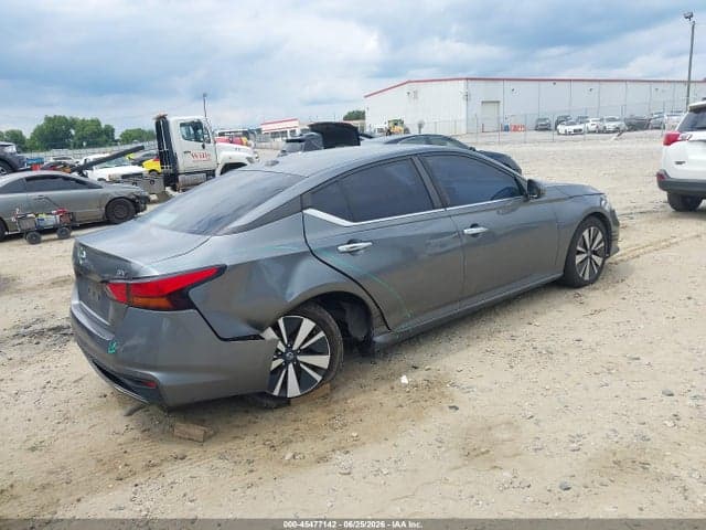 2022 NISSAN ALTIMA SV FWD 4