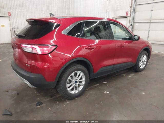 2021 FORD ESCAPE SE 4